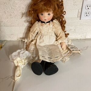 1983 American Beauty Victorian Cloth Doll w/ Parasol & Cameo Choker